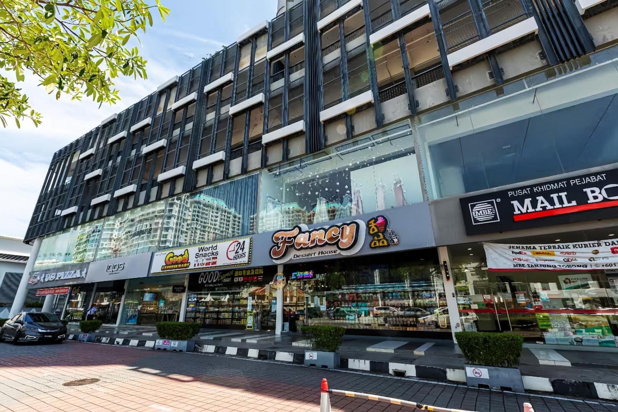 The Landmark Penang By Stay Premium Tanjung Tokong Екстериор снимка